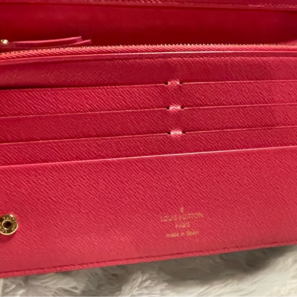 Louis Vuitton Grenade Pink V Wallet - Picture 6 of 16